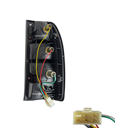 LEOPARTS Mazda B2500 Stop Lambası Sol 1999-2001 UH77-51-160