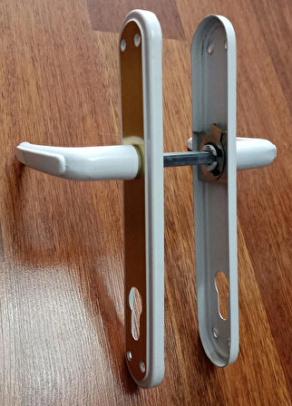 AYDEMİR SALİH LÜX BEYAZ YALE (1 TAKIM )