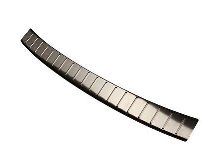 VW Passat B8.5 Arka Tampon Eşiği Krom 2019 ve Sonrası