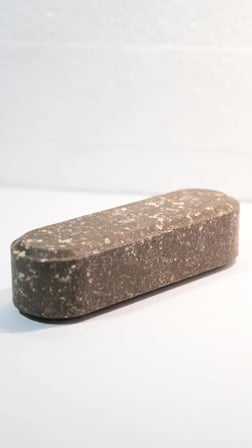Lagom Calf Bolus Buzağı - Uzun Salınımlı Vitamin ve Minarel Desteği - 40 Adet 30 gr +5 Adet Bolus ve Metal Yutturma Aparatı Hediyeli