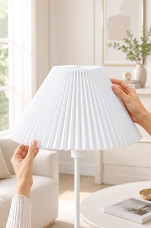 Metal Beyaz Lambader 150 cm İthal Beyaz Kumaş Pileli Kırma Modern Başlık LAM10