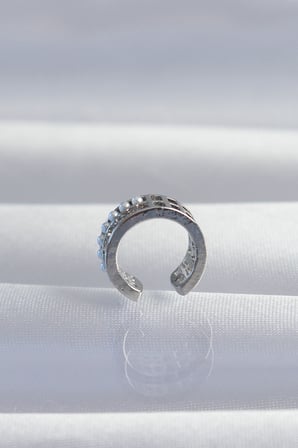 Pirinç Gümüş Renk İncili Baget Taşlı Earcuff Küpe - Lisinya