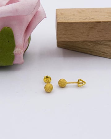22 Ayar Altın 1,5 Gram 6mm Simli Top Küpe