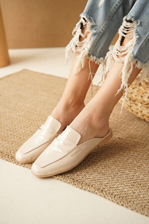 Kadın Terlik Düz Taban Burnu Kapalı Babet Luna