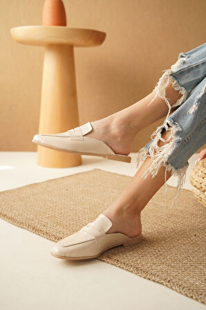 Kadın Terlik Düz Taban Burnu Kapalı Babet Luna