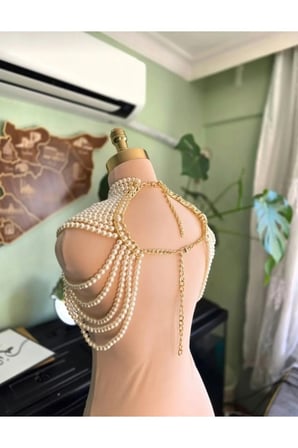Çok Katlı İnci ve Taş Detaylı Çift Taraflı Omuz Kolyesi Vücut Zinciri Ayarlanabilir Luxury Bolero Gelin Aksesuarı Altın Kaplama Çerçeveli Abiye Elbise Takısı Gösterişli Gold Renk Nişan Düğün Takısı