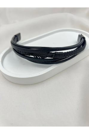 Siyah Çoklu Şerit Deri Bileklik – Tüy Detaylı Erkek Kadın Unisex Şık Tasarım Manyetik Kapama