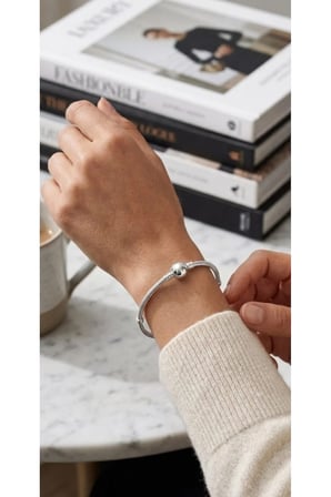 Sade Küre Klipsli Yılan Zincir Charm Bileklik – Gümüş Renk Kararmaz Çelik Minimalist Bileklik