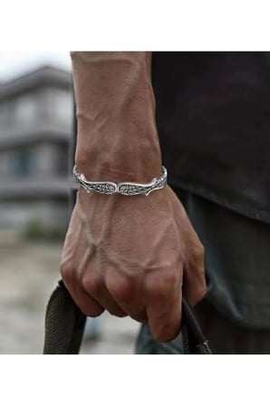 Gümüş Antik Desenli Kelepçe Bileklik - Melek Kanadı Figürlü Oksitli Kelepçe Bileklik – Gümüş Renk Kararmaz Çelik Vintage Ayarlanabilir Unisex Kadın Erkek Takı