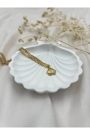 Altın Kaplama Deniz Kabuğu Kolye – Modern Zincirli, Şık ve Minimal Tasarım
