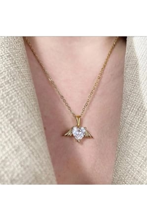 Melek Kanatlı Kalp Taşlı 14K Gold Çelik Kolye - Zirkon Taşlı Romantik Kararmaz Vintage Kadın Kolye
