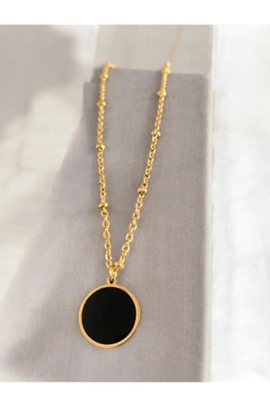Siyah Taşlı Yuvarlak Madalyon Vintage Kolye – 14K Gold Kararmaz Çelik Toplu Zincir Kadın Kolye