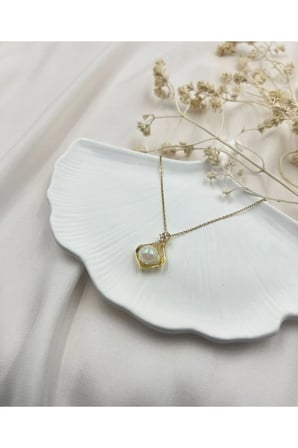 8K Altın Kaplama Opal Aytaşı Taşlı Kolye - Vintage Zarif Kararmaz Antialerjik Solmaz Şık Hediyelik Kadın Kolye