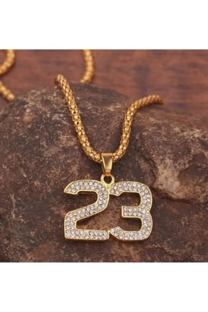 23 Numara İced Out Kolye – 14K Gold Kararmaz Çelik Zirkon Taşlı Unisex Spor ve Sokak Stili Kolye