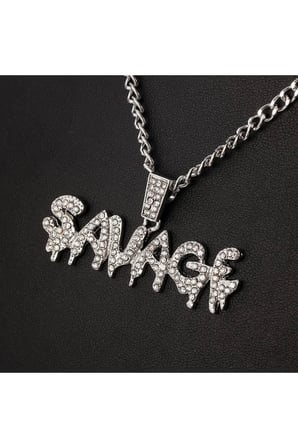 Savage Yazılı İced Out Kolye – Gümüş Renk Zirkon Taşlı Kararmaz Çelik Sokak Stili Unisex Kolye