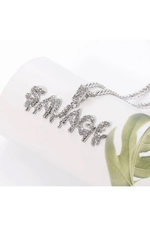 Savage Yazılı İced Out Kolye – Gümüş Renk Zirkon Taşlı Kararmaz Çelik Sokak Stili Unisex Kolye
