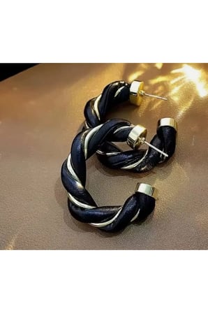 Siyah Gold Renk Burgu Deri Halka Küpe - Modern Kararmaz Antialerjik Solmaz Şık Hediyelik Yeni Sezon Trend Kadın Küpe