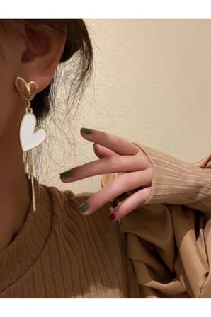 18K Altın Kaplama Kalp Zincir Asimetrik Sallantılı Küpe - Vintage Gösterişli Kararmaz Antialerjik Canlı Solmaz Şık Hediyelik Kadın Küpe