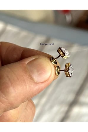 Zirkon Baklava Kare Çivili Küpe Bijuteri Abartı Antialerjik Kadın Küpe Hediyelik Modelleri