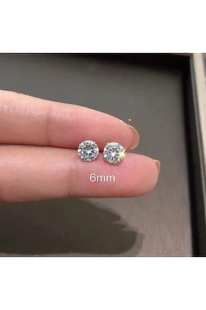 Gümüş Kristal Kalp Solitaire Çivili Küpe - Vintage Zarif Kararmaz Antialerjik Solmaz Şık Hediyelik Yeni Sezon Kadın Küpe