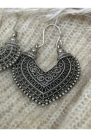 Gümüş Vintage Etnik Bohem Kalp Sallantılı Küpe - Kararmaz Antialerjik Solmaz Şık Hediyelik Yeni Sezon Kadın Küpe