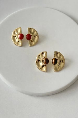 Vintage Gold Dalgalı Yarım Ay Küpe Renkli Taşlı Çelik Antialerjik VIP Kararmaz Kadın Küpe
