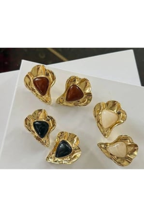 Dövme Organik Kalp Form Küpe - 14K Gold Üçgen Kızıl Kahve Taşlı Bohem Vintage Statement Küpe