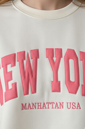 Kadın Ekru New York Baskılı Bisiklet Yaka Uzun Kollu Oversize Pamuklu Sweatshirt - Kadın Sweatshirt