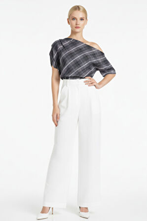 Kadın Tek Omuzlu Asimetrik Kesim Regular Fit Kayık Yaka Kareli Kısa Kollu Bluz - Şık Kadın Bluz