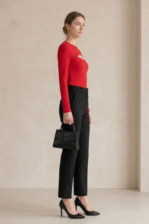 Kadın Kırmızı Cut Out Bluz Uzun Kollu Fit Kalıp Göğüs Dekolteli Modern Şık Üst Bluz