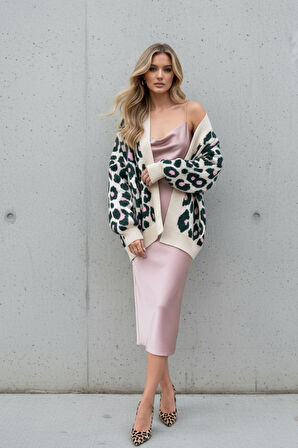 Kadın Krem Leopar Desenli Oversize Kışlık Kalın Örgü  Triko Hırka - Kadın Hırka 