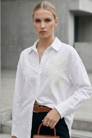 Kadın Beyaz Gömlek Düz Nakış Detaylı Uzun Kollu Oversize Şık Günlük Smart Casual Bluz -Kadın Gömlek