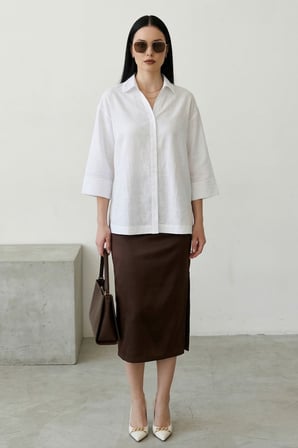 Kadın Beyaz Oversize Fit Düğmeli 3/4-Truvakar Kol Fisto Yaka Dokuma Rahat Kesim Uzun Kadın Gömlek 
