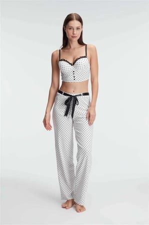 Bralet Sütyen Pamuklu Puantiye Desenli Desteksiz Dantel Detaylı Pijama Takımı