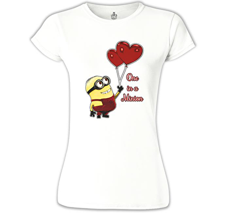 One in a Minion - Hearts Beyaz Bayan Tshirt