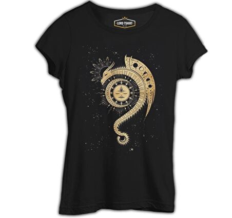 Dragon ve Ay Siyah Bayan Tshirt