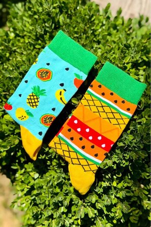 Unisex Sağlı Sollu Renkli Ananas Karpuz Desenli Soket Çorap