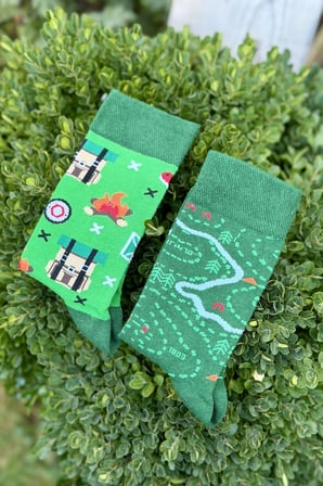 Unisex Sağlı Sollu Kamp ve Doğa Haritası Desenli Yeşil Soket Çorap