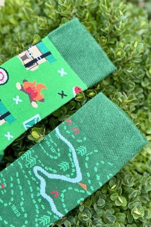 Unisex Sağlı Sollu Kamp ve Doğa Haritası Desenli Yeşil Soket Çorap