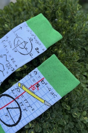 Unisex Sağlı Sollu Matematik Formül Desenli Soket Çorap