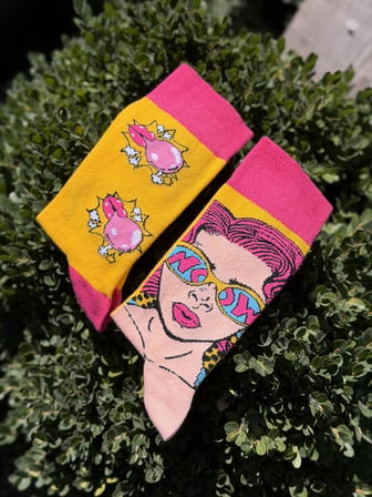 Unisex Sağlı Sollu Pop Art Sakız Balonlu Kız Desenli Soket Çorap