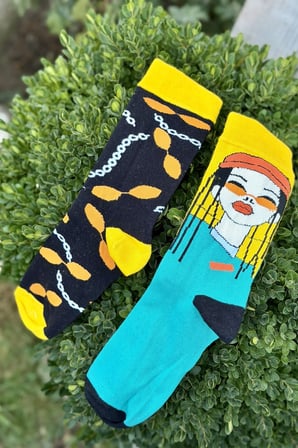 Unisex Sağlı Sollu Rasta Saçlı Kız Desenli Soket Çorap