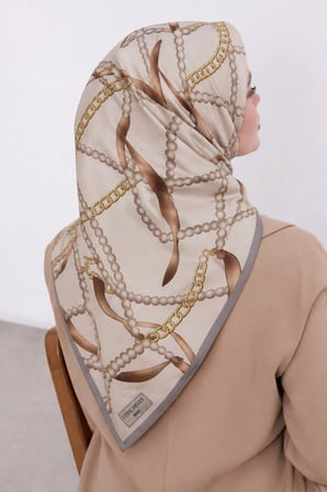 Lesscarves LS2208 Desenli Pamuk İpek Eşarp 90x90 cm