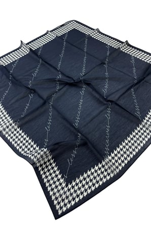 Lesscarves LS2210 Desenli Pamuk İpek Eşarp 90x90 cm