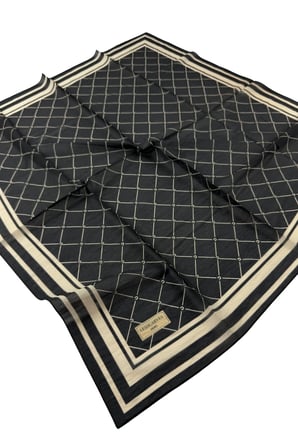 Lesscarves LS2211 Desenli Pamuk İpek Eşarp 90x90 cm