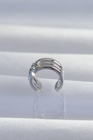 Pirinç Gümüş Renk Yonca Earcuff Küpe - Lisinya