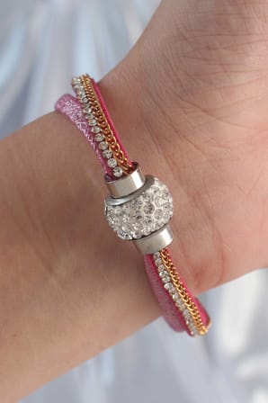 Pembe Renk Zirkon Taşlı Püskül Detay Deri Çoklu Bileklik - Lisinya