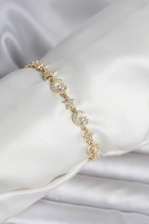 Pirinç Gold Renk Zirkon Taşlı Ay ve Yıldız Model Kadın Bileklik - Lisinya