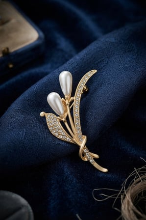 Gold Renk İncili Model Zirkon Taşlı Broş - Lisinya