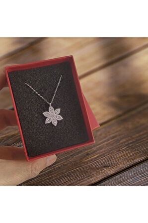 Modahilye 925 Ayar Gümüş Lotus Çiçeği Baget Taşlı Tasarım Kolye